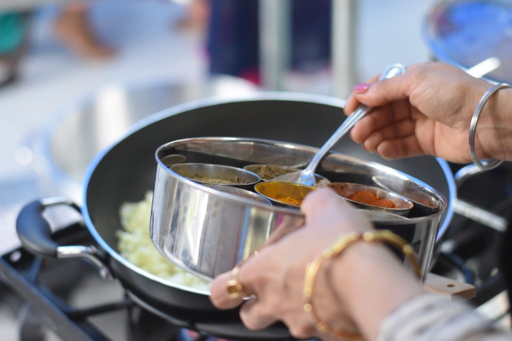 Made In Carbon Steel Cookware Reviews – Is This Brand the Best Cookware for Your Kitchen? 